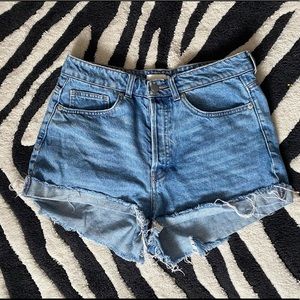 Button fly high waist shorts